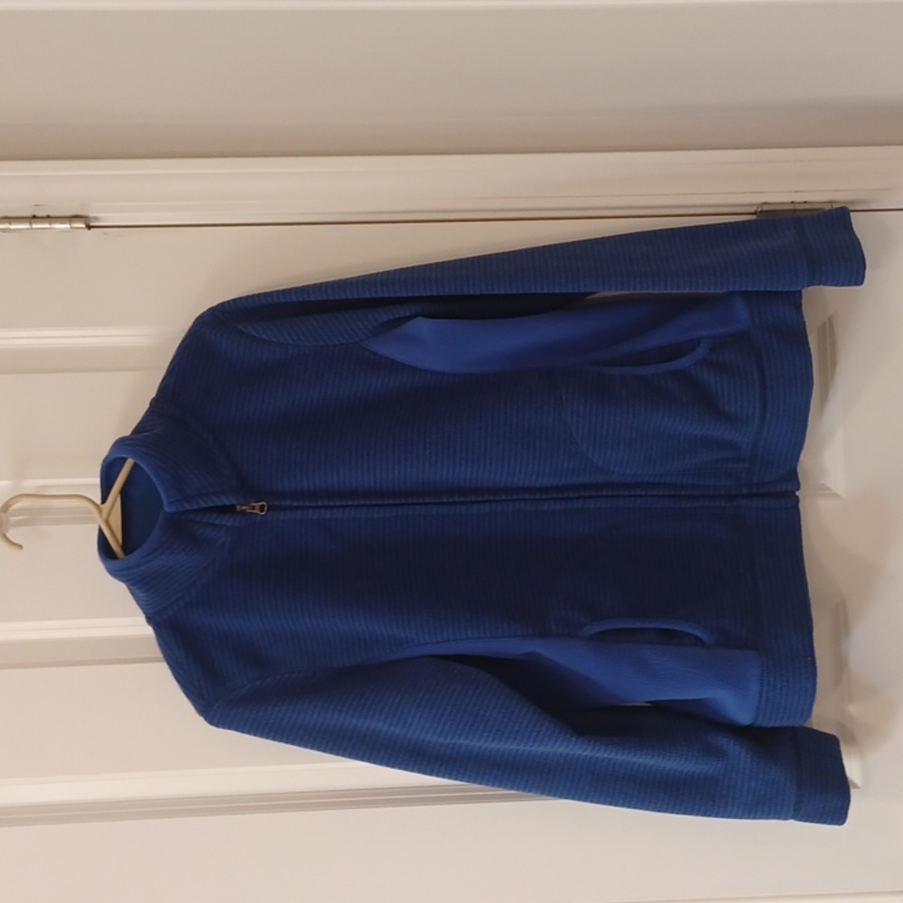 Light weight fleece jacket